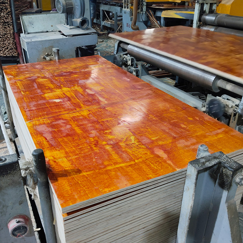 松木桉木小紅板插圖